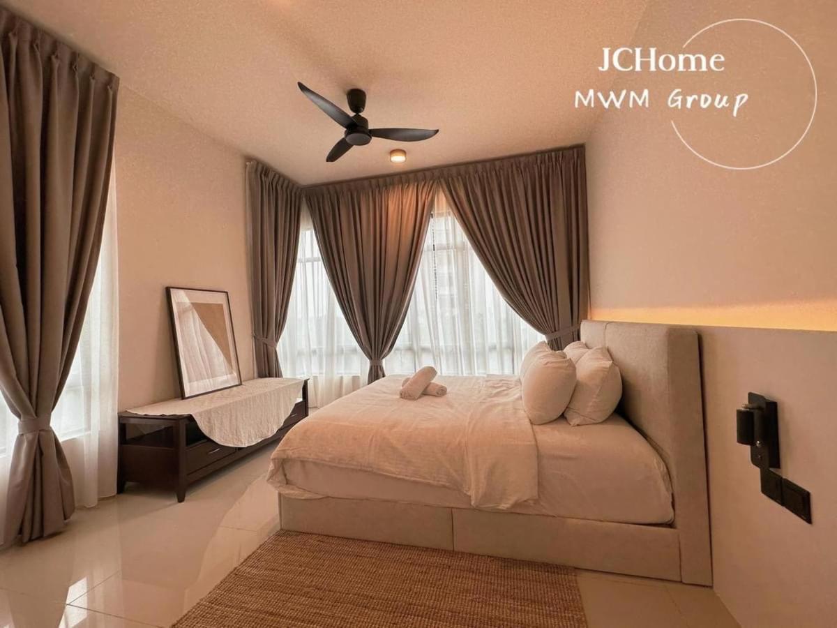 Austin Regency By Jc Experience